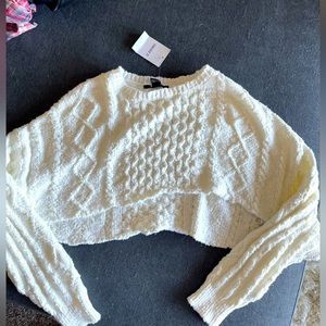 FOREVER 21 • cable knit crop sweater • white​​​